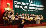 Trao và truy tặng danh hiệu “Bà mẹ Việt Nam Anh hùng” 