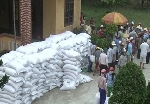 Quảng Điền: Cấp phát 275 tấn gạo của Trung ương hỗ trợ ngư dân vùng biển bị thiệt hại do thủy hải sản chất bất thường