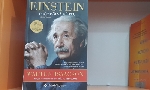 Sách tiết lộ nhiều bí mật cuộc đời Albert Einstein