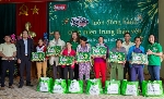 HUDA trao 7000 phần quà Tết cho người dân 8 tỉnh miền Trung