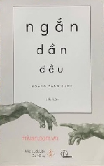 “Hoa vẫn lặng thầm nuôi lớn nỗi cô đơn”