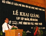 Khai giảng lớp Bồi dưỡng lý luận, phê bình văn học, nghệ thuật khu vực miền Trung - Tây Nguyên 