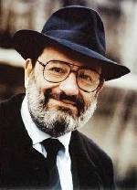 Nhà ký hiệu học Umberto Eco và tiểu thuyết 