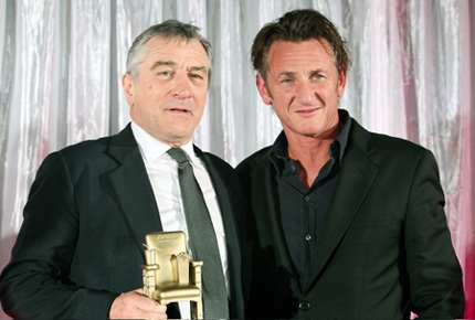 Sean Penn tái ngộ Robert De Niro