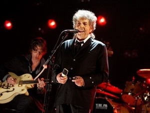 Bob Dylan nhận phần thưởng danh giá nhất của Mỹ