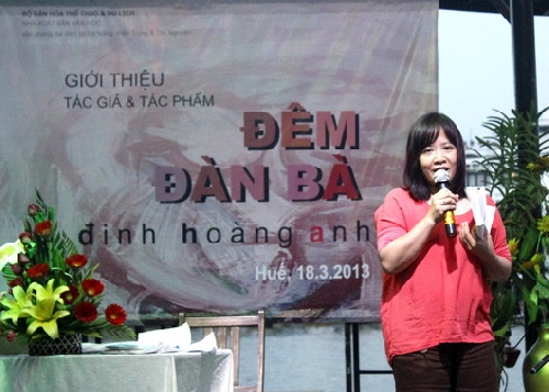  Nhà thơ Đinh Hoàng Anh với "Đêm đàn bà"