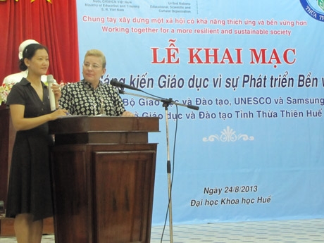 Khai mạc dự án "Sáng kiến giáo dục vì sự phát triển bền vững" ở Việt Nam.