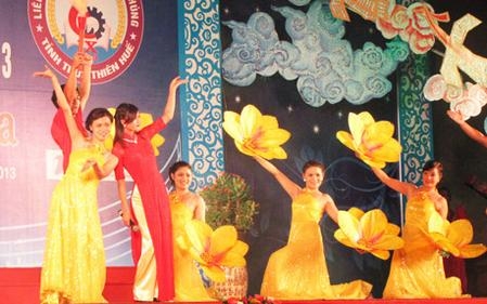 Bế mạc Liên hoan Nghệ thuật Quần chúng tỉnh TT- Huế năm 2013