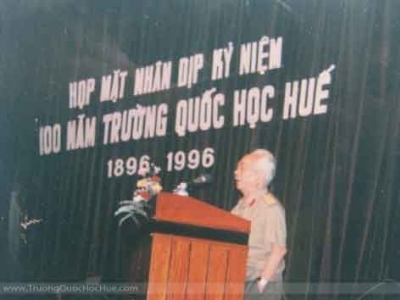 '' Nghẹn ngào Quốc học Huế''