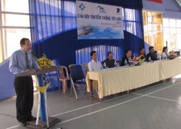 Trường Nguyễn Tri Phương tổ chức Giải bơi Yết Kiêu lần thứ IV- 2013