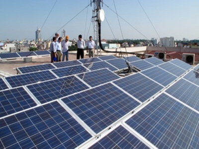 Đầu tư dự án pin mặt trời tiếp tục vướng mắc.