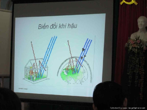 tập huấn chuyên đề “Tuổi trẻ thành phố Huế với biến đổi khí hậu và bảo vệ môi trường” năm 2014.