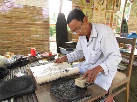 Sống - chết với tranh làng Sình 