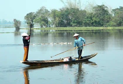 Cảnh báo nguy cơ mất nguồn tài nguyên cửa sông Ô Lâu