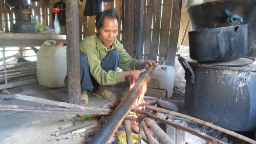 Ăn gio ra a xiu uống miếng rượu cần