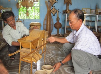 Thừa Thiên Huế: Làng nghề mây tre đan Bao La tích cực chuẩn bị tham gia  Festival Huế và lễ hội "Sóng nước Tam Giang".