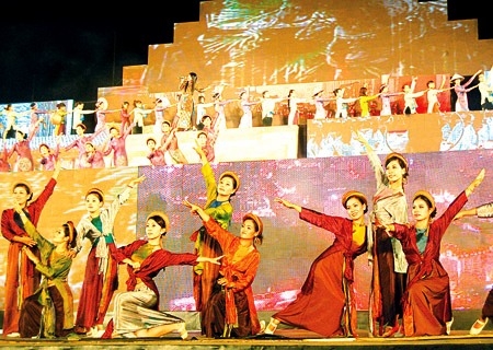 Thông báo chương trình Festival Huế đến doanh nghiệp du lịch 