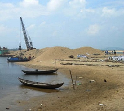 Thừa Thiên Huế: Gia hạn xuất khẩu cát nhiễm mặn