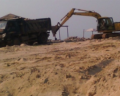 Đình chỉ việc khai thác cát trái phép của resort Tam Giang