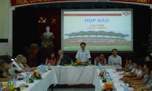 Họp báo chuẩn bị cho Cúp FFAV 2014