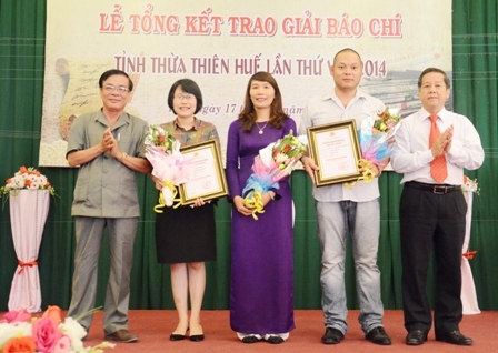 Trao Giải Báo chí tỉnh Thừa Thiên Huế lần thứ VII năm 2014