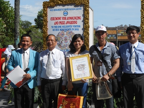 Thừa Thiên-Huế đón du khách thứ 1 triệu đến thăm di tích Cố đô Huế 