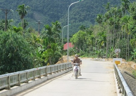 Nam Đông: Từ đầu năm đến nay có 39 công trình khởi công mới với tổng mức đầu tư 66,63 tỷ đồng