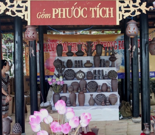 Giới thiệu 8 sản phẩm làng nghề truyền thống của tỉnh Thừa Thiên Huế tại Hội chợ làng nghề Việt Nam lần thứ X- 2014