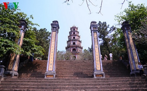 Thiên Mụ - ngôi chùa cổ đẹp nhất xứ Huế