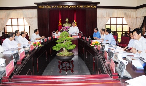 Trưởng Ban Kinh tế Trung ương làm việc với Thường trực tỉnh ủy Thừa Thiên HUế