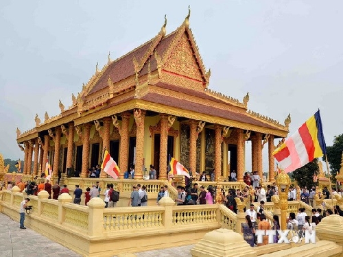 Lần đầu tổ chức Đại lễ dâng y Kathina tại chùa Khmer ở Hà Nội