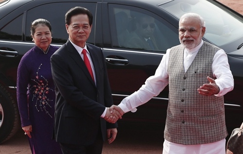 Việt Nam kêu gọi Ấn Độ ủng hộ giải quyết hòa bình tranh chấp Biển Đông
