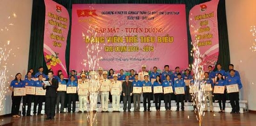 Tuyên dương 85 đảng viên trẻ xuất sắc trong nhiều lĩnh vực.