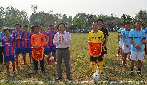 Phong Điền: Khai mạc giải bóng đá toàn huyện năm 2015