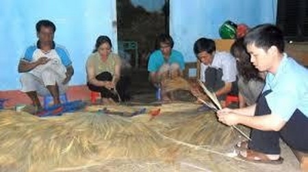 Tổ chức Rose Charities (Canada) tài trợ cho Hội người mù huyện Phong Điền, tỉnh Thừa Thiên Huế