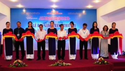 Huế, tiếp nhận 280 máy tính và 41 máy in từ dự án “Nâng cao khả năng sử dụng máy tính và truy cập internet công cộng tại Việt Nam” 