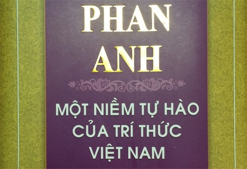 Ra mắt sách về luật sư Phan Anh