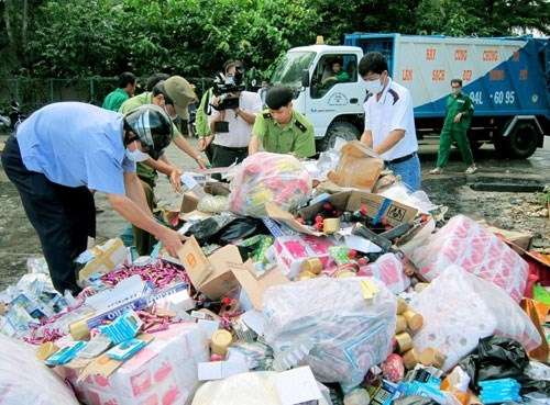  Tăng cường xử lý hàng giả, hàng kém chất lượng