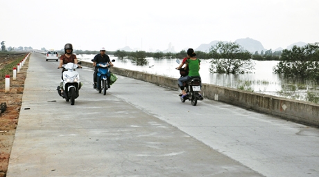 Nâng cấp, mở rộng tuyến đường liên xã Phú Đa - Vinh Thái - Vinh Hà huyện Phú Vang