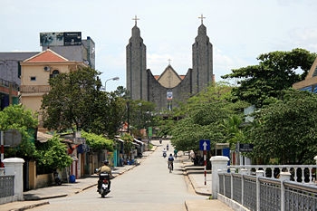 Chỉnh trang, mở rộng nút giao ngã ba Thánh Giá– thành phố Huế