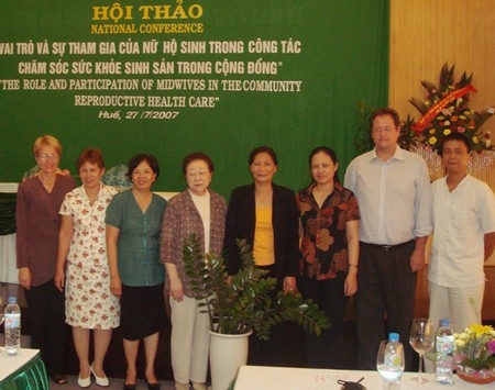 Hội Nữ hộ sinh Việt Nam xây dựng Trung tâm tư vấn tại thị xã Hương Thủy