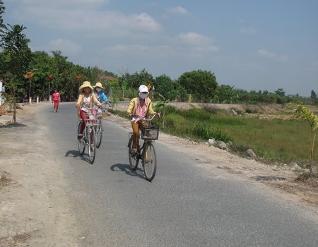 Hơn 8 tỷ đồng đầu tư Đường liên xã Quảng Phú - Quảng Thọ nối tỉnh lộ 19, huyện Quảng Điền