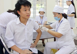 A Lưới:  triển khai chiến dịch tiêm phòng vaccin Sởi – Rubella cho đối tượng 16 – 17 tuổi