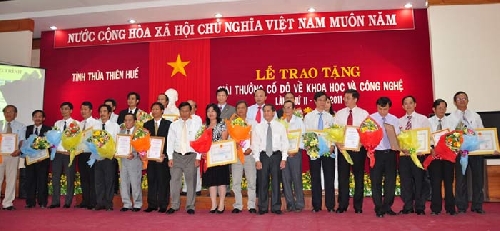 Xét tặng Giải thưởng Cố đô về khoa học và công nghệ lần thứ III, năm 2017.