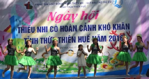 Ngày hội thiếu nhi dành cho trẻ em có hoàn cảnh đặc biệt khó khăn năm 2016