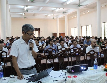 Hội thảo “Công đoàn với việc nâng cao vai trò của giáo viên cố vấn và công tác quản lý sinh viên”.