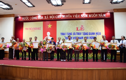 Trao tặng và truy tặng danh hiệu “Bà mẹ Việt Nam Anh hùng” cho 78 bà mẹ