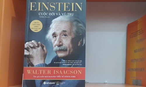 Sách tiết lộ nhiều bí mật cuộc đời Albert Einstein