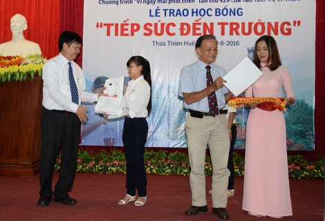 Hơn 80 suất học bổng Tiếp sức đến trường cho sinh viên Đại học Huế