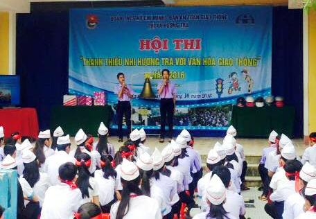 Thanh thiếu nhi Hương Trà với văn hóa giao thông” năm 2016